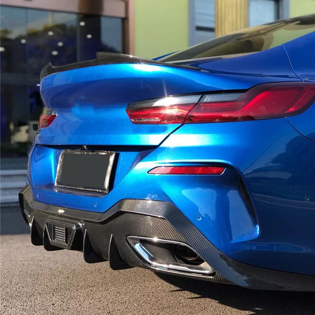 2019-2023 8 Series G16 4 Door Rear Trunk Spliter Wing Lid (Carbon Fiber Style) - front detail view